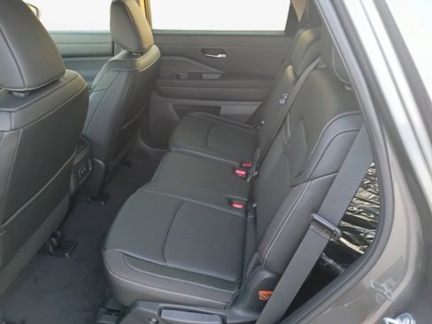 New 2026 Nissan Pathfinder SL w/ Cargo Package FWD image 13