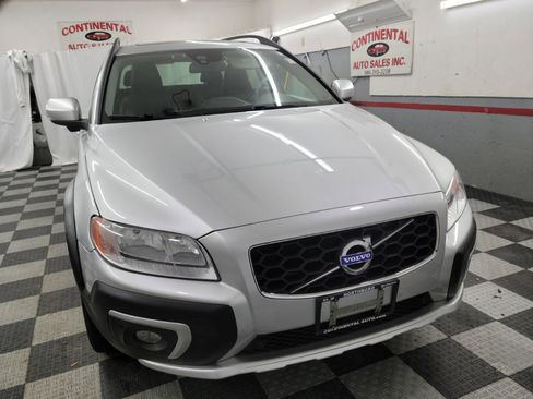 Used 2015 Volvo XC70 T6 Premier Plus image 8