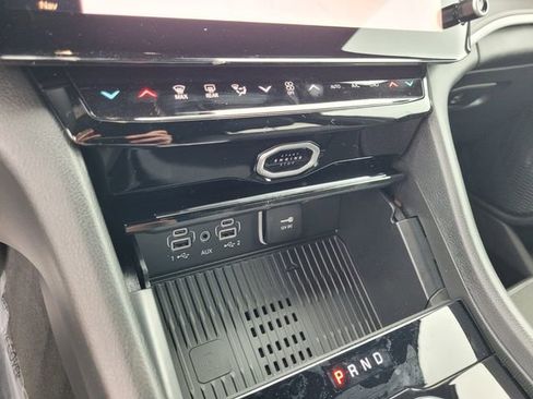 New 2026 Jeep Grand Cherokee Altitude image 24