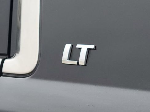 Used 2020 Chevrolet Tahoe LT AWD/4WD image 16