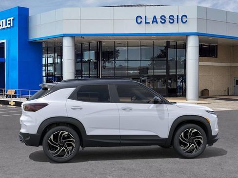 New 2026 Chevrolet TrailBlazer RS w/ Convenience Package FWD image 5