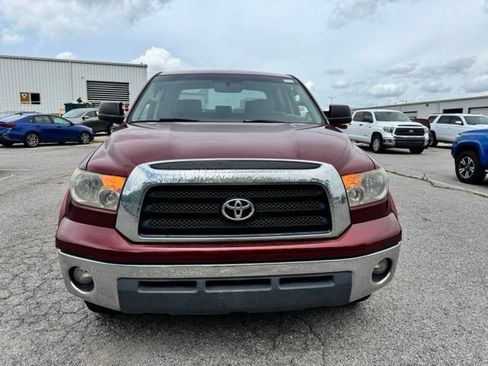 Used 2008 Toyota Tundra 4x4 CrewMax image 2