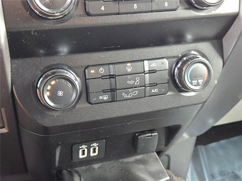 Used 2020 Ford F150 XLT w/ Equipment Group 301A Mid image 29