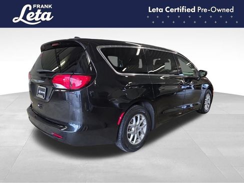 Used 2023 Chrysler Voyager LX FWD image 6