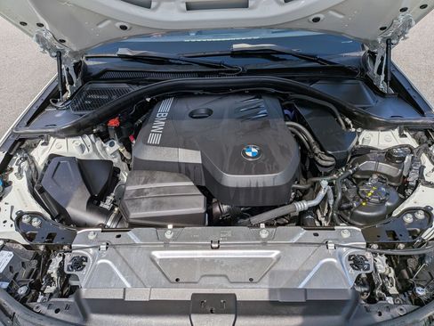 Used 2025 BMW 330i Sedan w/ Premium Package RWD image 41