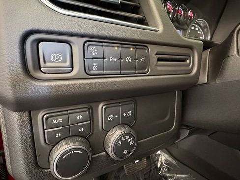 Used 2021 Chevrolet Tahoe Z71 AWD/4WD image 6