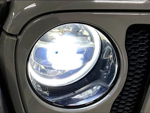 Used 2021 Jeep Wrangler Unlimited Sport image 26