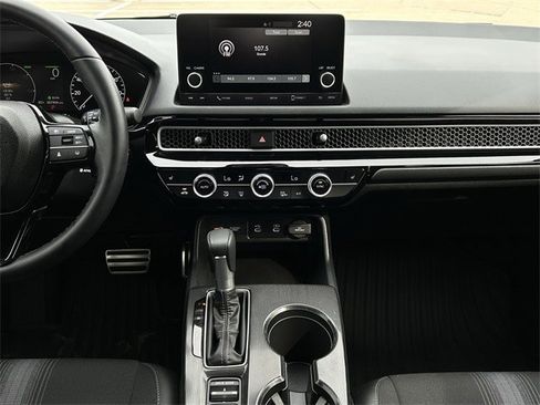 Used 2025 Honda Civic Sport image 19