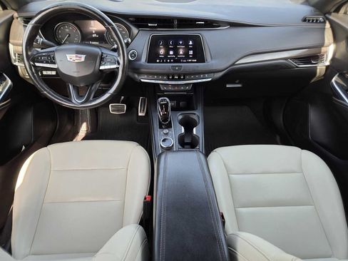 Used 2020 Cadillac XT4 Sport w/ Technology Package FWD image 24