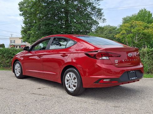 Used 2019 Hyundai Elantra SE FWD image 5