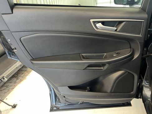 Used 2022 Ford Edge SEL AWD/4WD image 14
