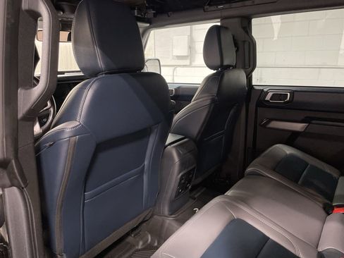 Used 2023 Ford Bronco Outer Banks AWD/4WD image 13