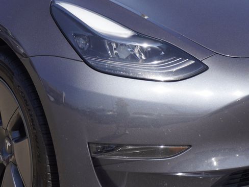 Used 2023 Tesla Model 3 Standard Range RWD image 3