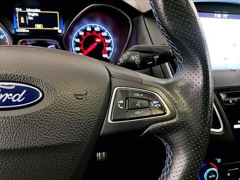 Used 2017 Ford Focus RS AWD/4WD image 18