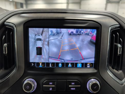 Used 2022 GMC Sierra 3500 Denali w/ Denali Ultimate Package image 16