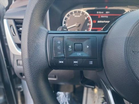 Used 2023 Nissan Rogue SV image 19