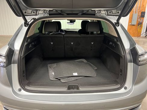 Certified 2023 Buick Envision Avenir AWD/4WD image 12