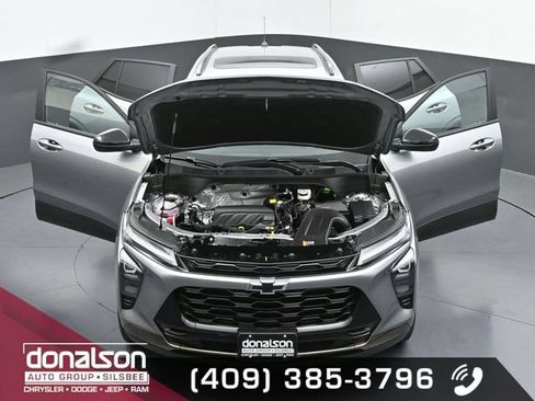 Used 2026 Chevrolet Trax ACTIV w/ Sunroof Package FWD image 23