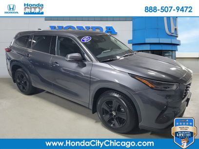 Used 2022 Toyota Highlander LE