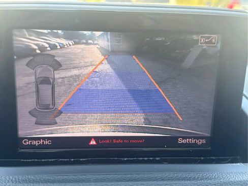 Used 2017 Audi Q3 2.0T Premium Plus w/ Premium Plus Package FWD image 18