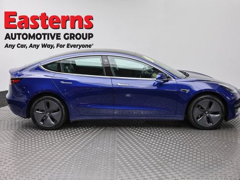Used 2020 Tesla Model 3 Standard Range RWD image 4