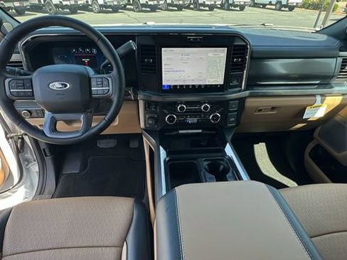 New 2025 Ford F250 Lariat w/ FX4 Off-Road Package image 19