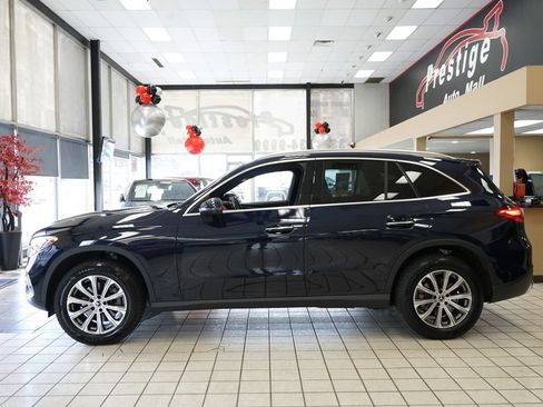 Used 2024 Mercedes-Benz GLC 300 4MATIC image 3