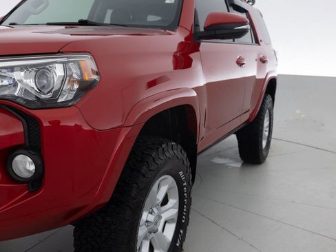 Used 2016 Toyota 4Runner SR5 Premium AWD/4WD image 11