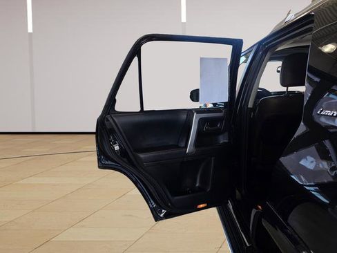 Used 2020 Toyota 4Runner Limited image 25