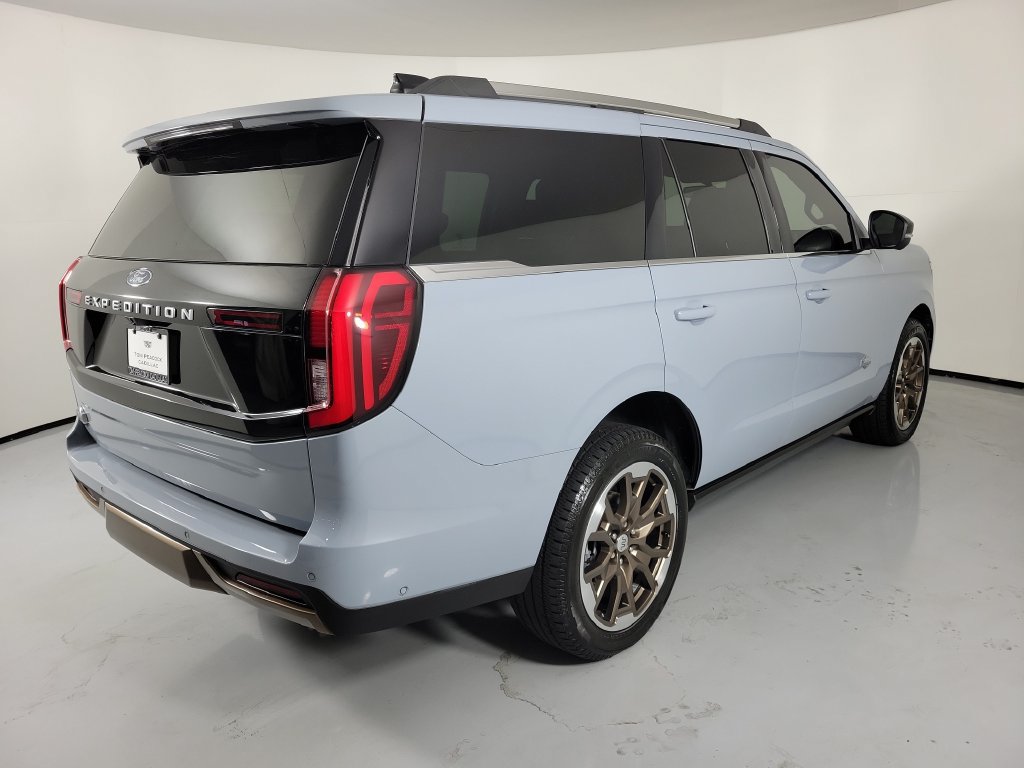 Used 2025 Ford Expedition King Ranch AWD/4WD image 4