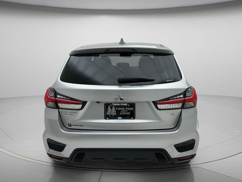 Used 2025 Mitsubishi Outlander Sport AWD image 6