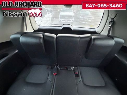 Used 2021 Nissan Armada Platinum image 12