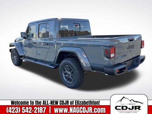 New 2026 Jeep Gladiator Sport image 7