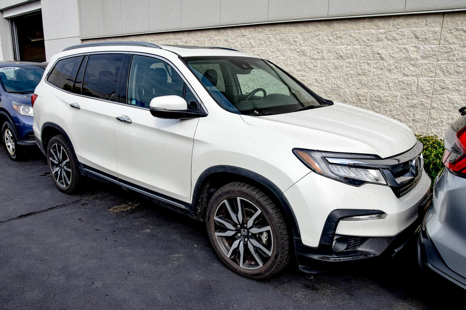 Used 2019 Honda Pilot Touring image 3