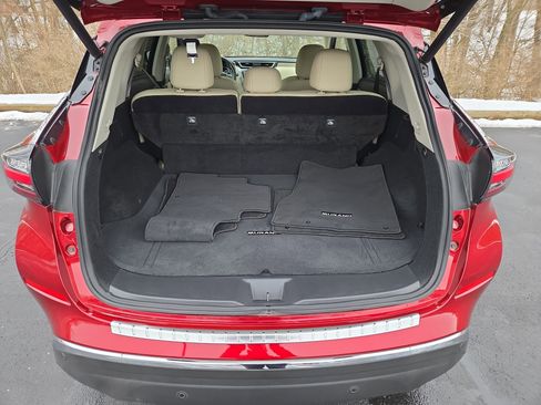 Used 2024 Nissan Murano SL image 9