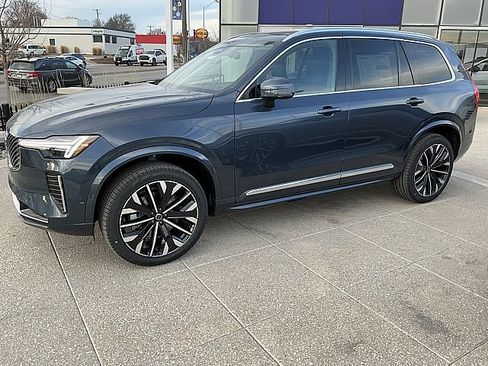 New 2026 Volvo XC90 B5 Plus image 11
