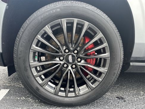 Used 2023 Cadillac Escalade ESV V image 12