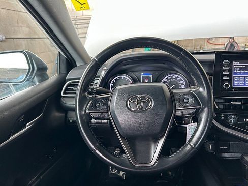 Used 2023 Toyota Camry SE FWD image 21