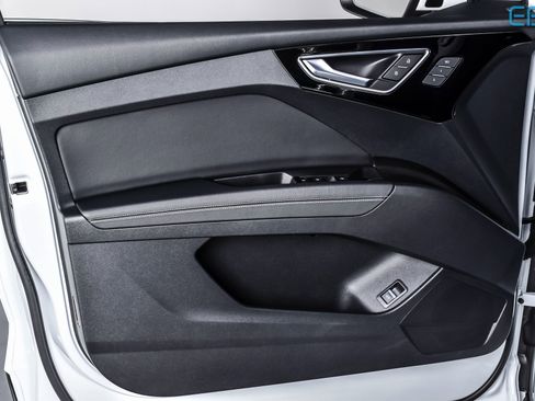 Used 2024 Audi Q4 e-tron Premium Plus w/ Premium Plus image 12