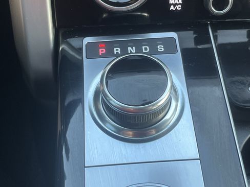 Used 2018 Land Rover Range Rover Supercharged AWD/4WD image 24