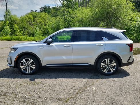 Used 2023 Kia Sorento SX Prestige w/ Panoramic Sunroof Package AWD/4WD image 8