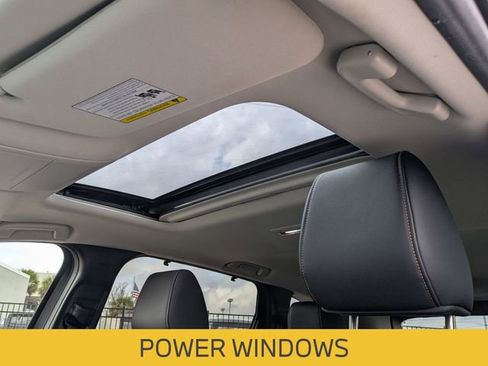 Used 2025 MAZDA CX-70 3.3 Turbo w/ Preferred Package image 17