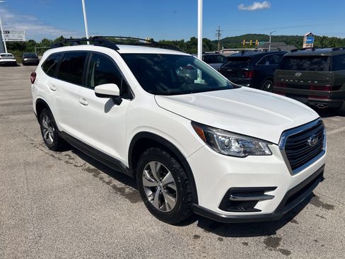 Used 2019 Subaru Ascent Premium w/ Popular Package #3 AWD/4WD image 1