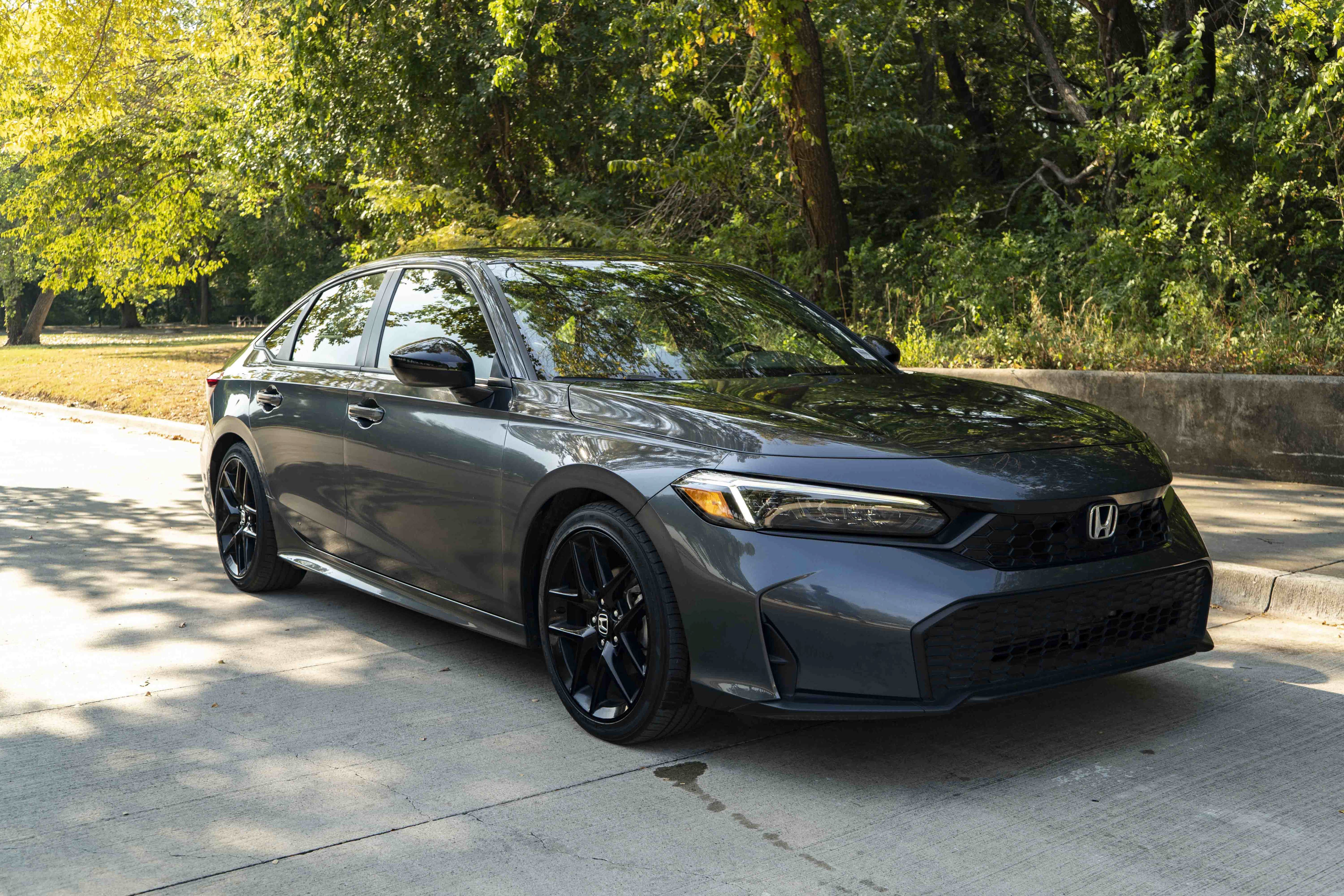Used 2025 Honda Civic Sport image 2