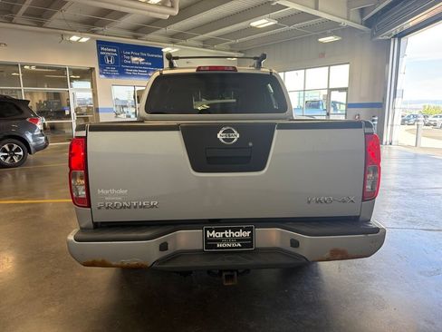 Used 2011 Nissan Frontier PRO-4X w/ Pro-4x Luxury Pkg AWD/4WD image 6