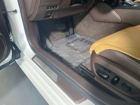 Used 2019 Lexus ES 350 w/ Accessory Package 2 FWD image 26