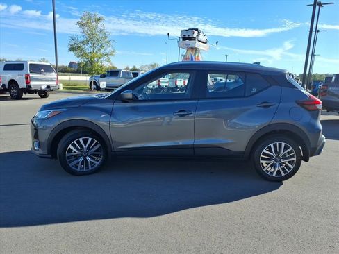Used 2024 Nissan Kicks SV image 6
