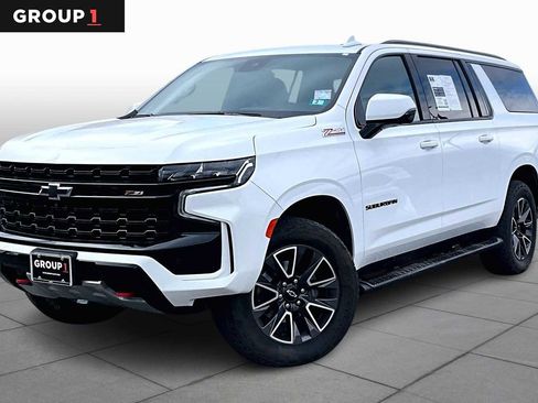 Used 2023 Chevrolet Suburban Z71 w/ Luxury Package image 1