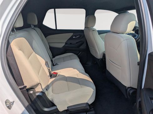 Used 2023 Chevrolet Traverse LS AWD/4WD image 11