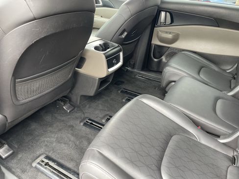 Certified 2026 Kia Carnival FWD image 15